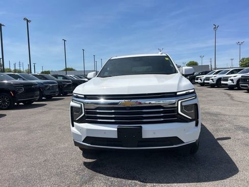 Used 2025 Chevrolet Tahoe LT AWD/4WD image 8