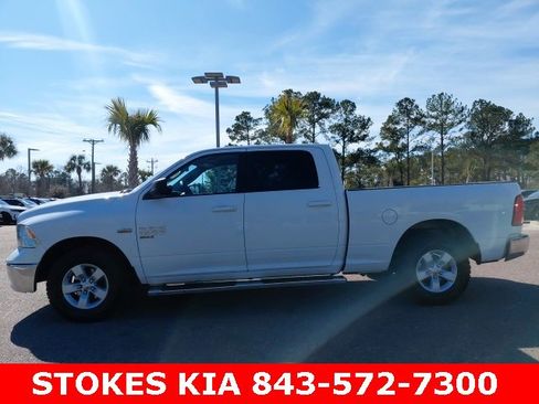 Used 2021 RAM 1500 Classic SLT image 8