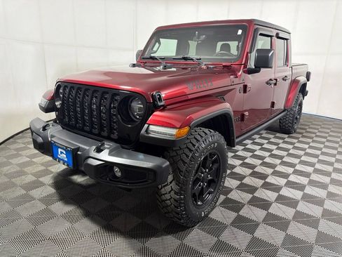 Used 2021 Jeep Gladiator Sport AWD/4WD image 4