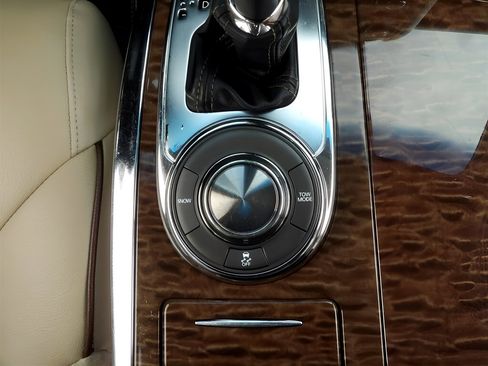 Used 2017 Nissan Armada SL w/ Moonroof Package image 37