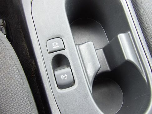 Used 2025 Toyota Corolla LE FWD image 19