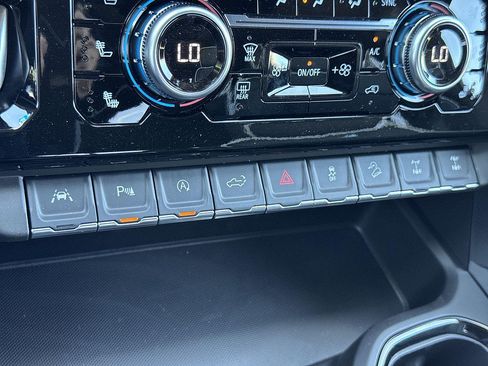 New 2026 GMC Sierra 1500 AT4X AWD/4WD image 18