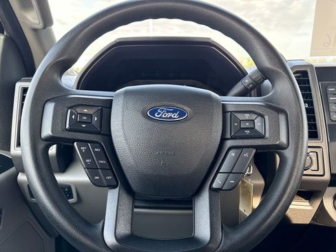 Used 2021 Ford F250 XL w/ Power Equipment Group RWD image 17