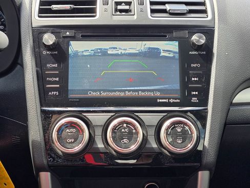 Used 2017 Subaru Forester 2.5i Premium image 18