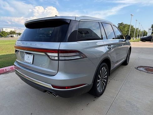 Used 2024 Lincoln Aviator Reserve AWD/4WD image 6