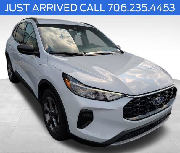 Used 2025 Ford Escape ST-Line FWD image 1