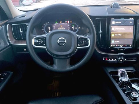 Used 2024 Volvo XC60 T8 Ultimate w/ Protection Package Premier image 17