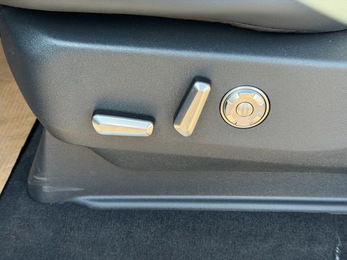 New 2026 Lincoln Navigator L Reserve w/ Jet Appearance Package image 30