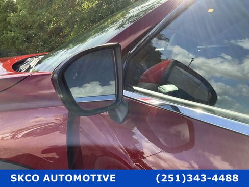 Used 2024 Nissan Pathfinder SL image 10