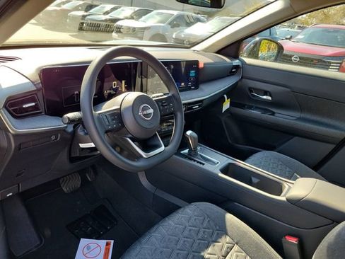 New 2026 Nissan Kicks SV image 7