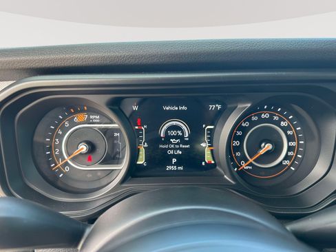 Used 2024 Jeep Wrangler Sport AWD/4WD image 17