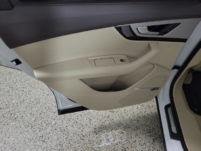 Used 2019 Audi Q7 2.0T Premium Plus w/ Premium Plus Package AWD/4WD image 17