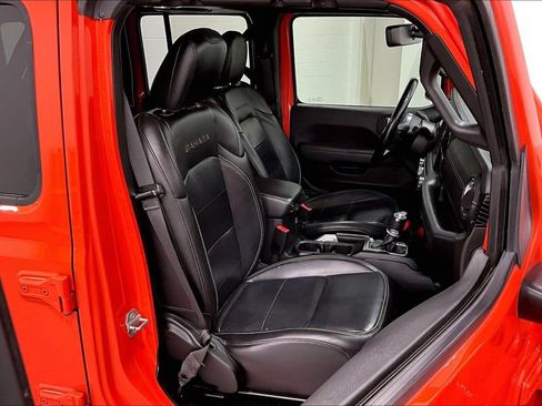 Used 2020 Jeep Wrangler Unlimited Sahara w/ Uconnect 4C Nav & Sound Group AWD/4WD image 9