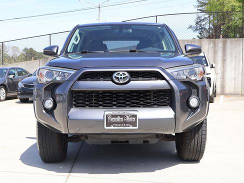 Used 2015 Toyota 4Runner SR5 image 10