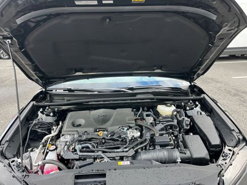 Used 2025 Toyota Camry LE image 31