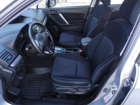 Used 2015 Subaru Forester 2.5i w/ Alloy Wheel Package AWD/4WD image 8