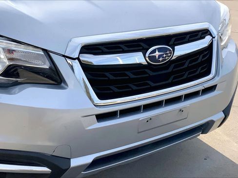 Used 2018 Subaru Forester 2.5i Touring w/ Popular Package #3B image 30