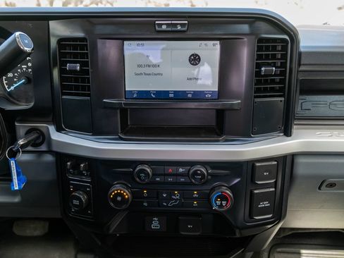Used 2025 Ford F250 XL AWD/4WD image 21