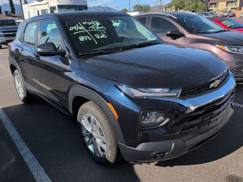 Used 2021 Chevrolet TrailBlazer LS image 4