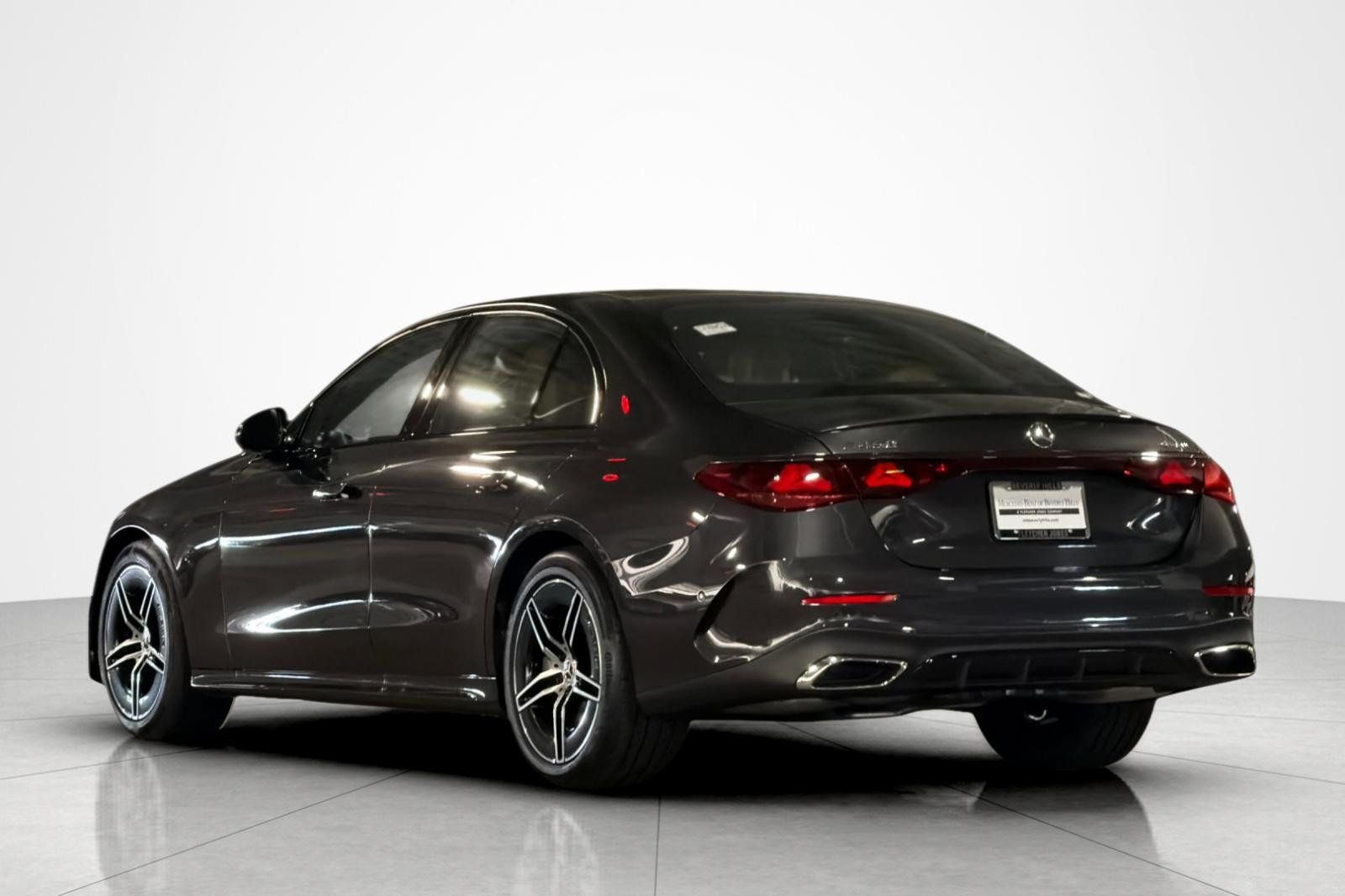 New 2027 Mercedes-Benz E 450 4MATIC Sedan image 3