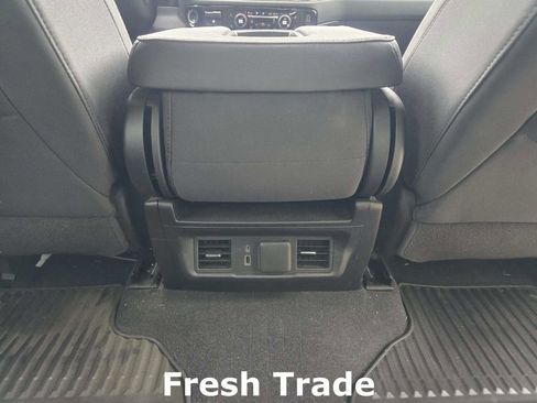 Used 2023 Chevrolet Silverado 1500 LT w/ Z71 Off-Road Package image 10