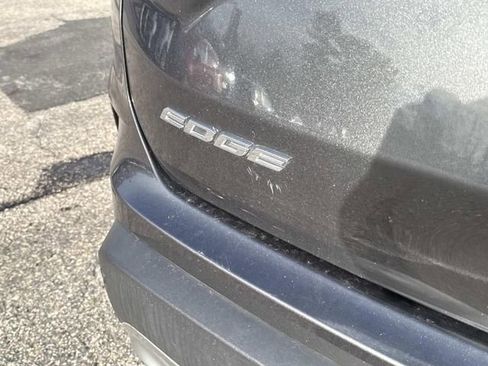 Used 2020 Ford Edge SEL w/ Convenience Package image 7