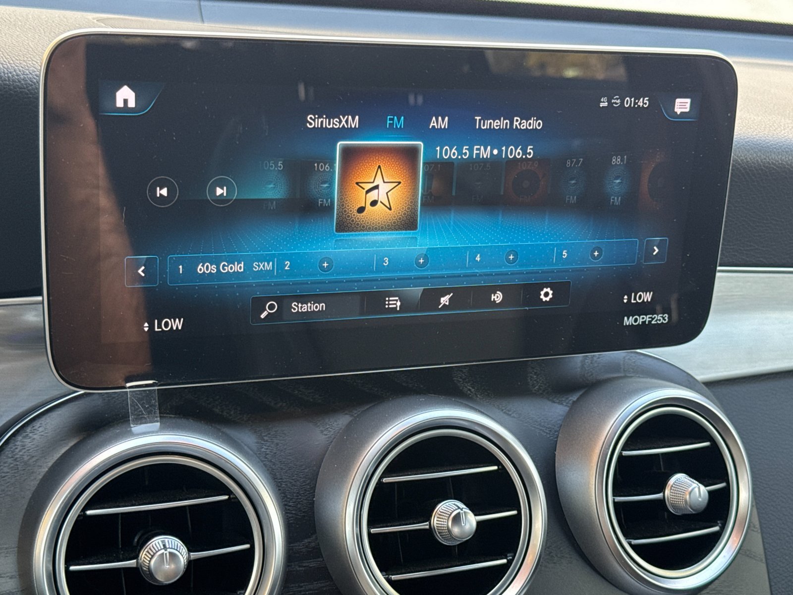 Used 2020 Mercedes-Benz GLC 300 image 17