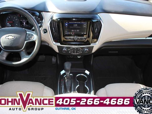 Used 2023 Chevrolet Traverse LS image 24