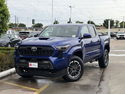 Certified 2024 Toyota Tacoma TRD Sport RWD image 2