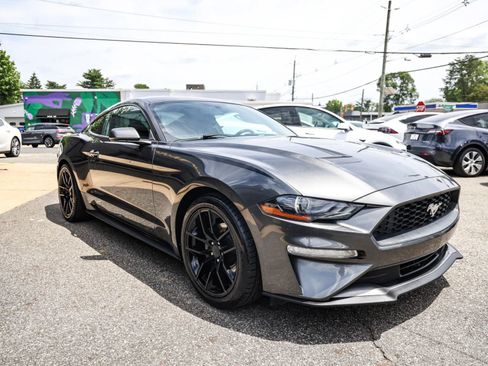 Used 2018 Ford Mustang Coupe w/ Wheel & Stripe Package RWD image 3