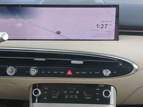 New 2026 Genesis GV70 2.5T Select AWD/4WD image 16