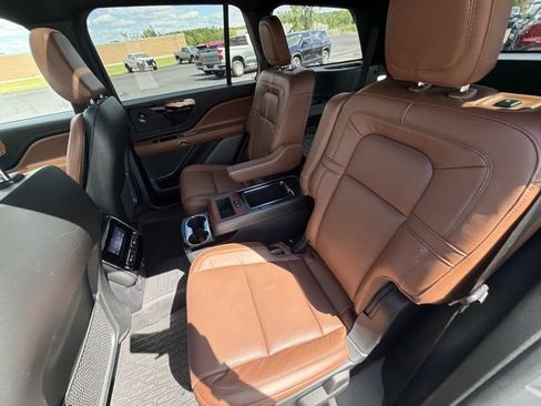 Used 2023 Lincoln Aviator Reserve w/ Equipment Group 201A AWD/4WD image 27