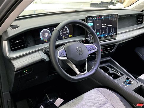 New 2026 Volkswagen Tiguan S AWD/4WD image 6
