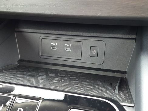 Used 2025 Nissan Murano SV image 36