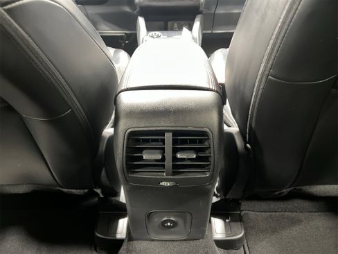 Used 2024 Ford Escape ST-Line image 20