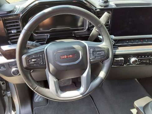 Used 2025 GMC Sierra 1500 SLT AWD/4WD image 22