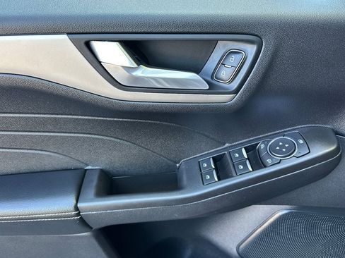 Used 2021 Ford Escape SEL FWD image 10
