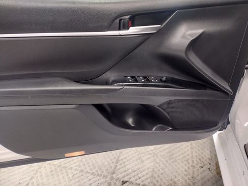 Used 2019 Toyota Camry LE w/ Carpet Mat Package FWD image 17