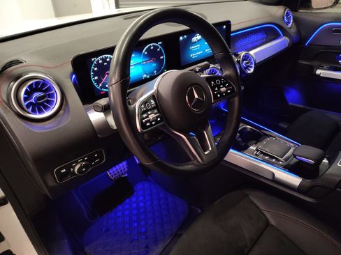 Certified 2023 Mercedes-Benz EQB 300 EQB 300 image 4