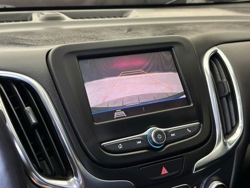 Used 2021 Chevrolet Equinox LT AWD/4WD image 27
