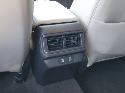 Used 2024 Honda Accord Touring image 12