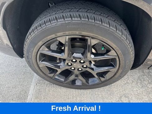 Used 2024 Chevrolet Traverse RS FWD image 26