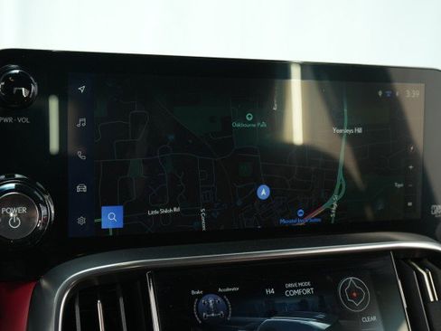 Used 2025 Lexus LX 700h F Sport image 44