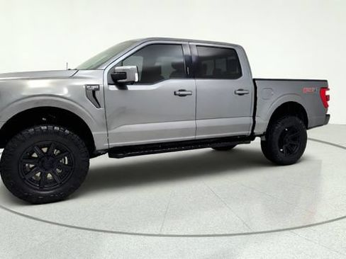 Used 2021 Ford F150 Lariat w/ Equipment Group 502A High AWD/4WD image 4