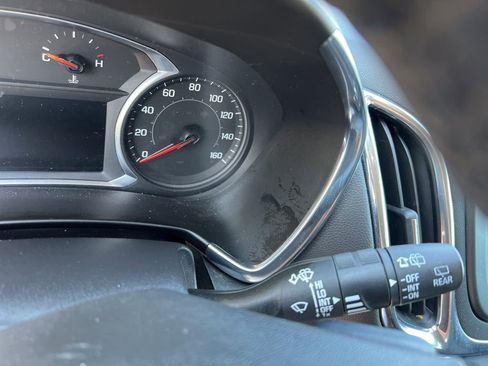 Used 2021 Chevrolet Equinox LT image 59