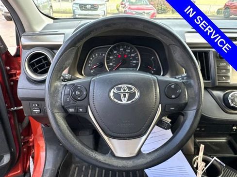 Used 2015 Toyota RAV4 LE AWD/4WD image 10