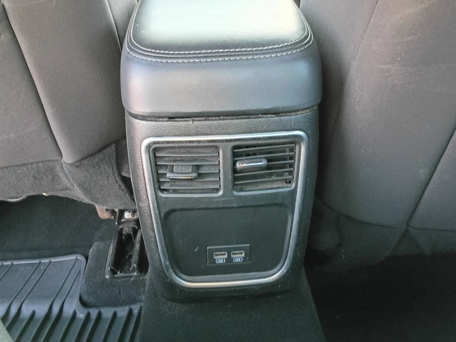 Used 2023 Dodge Charger SXT RWD image 12