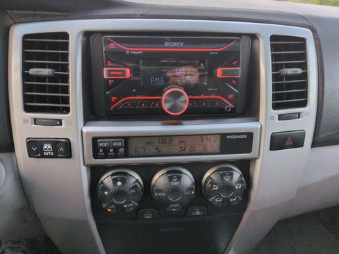 Used 2004 Toyota 4Runner SR5 image 9