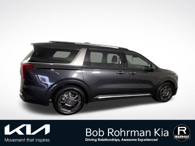 Used 2026 Kia Carnival SX FWD image 2