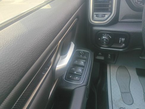 Used 2020 RAM 1500 Sport w/ Level 2 Equipment Goup w/2_L AWD/4WD image 17
